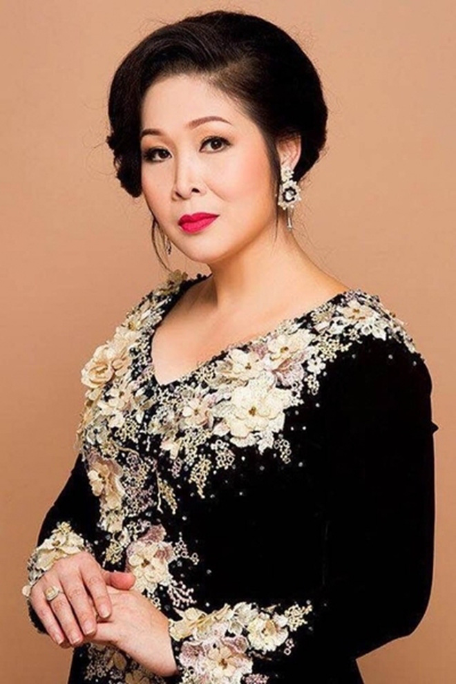 Bà Phương Hằng chính thức xin lỗi sau loạt ồn ào với sao Vbiz, nhưng xin lỗi ai và vì cái gì thì đúng là plot twist”-3