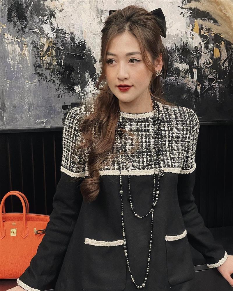 Không lên đồ kiểu phu nhân nhà siêu giàu, style của Tú Anh dạo này rất trẻ xinh nhờ loạt cách mix đơn giản-1