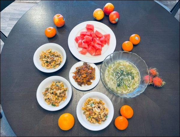 Đoan Trang rất hiếm khi vào bếp, sang Singapore định cư cùng chồng lại đảm đang bất ngờ, chăm chỉ nấu ăn&nbsp;ra dáng bà nội trợ-3