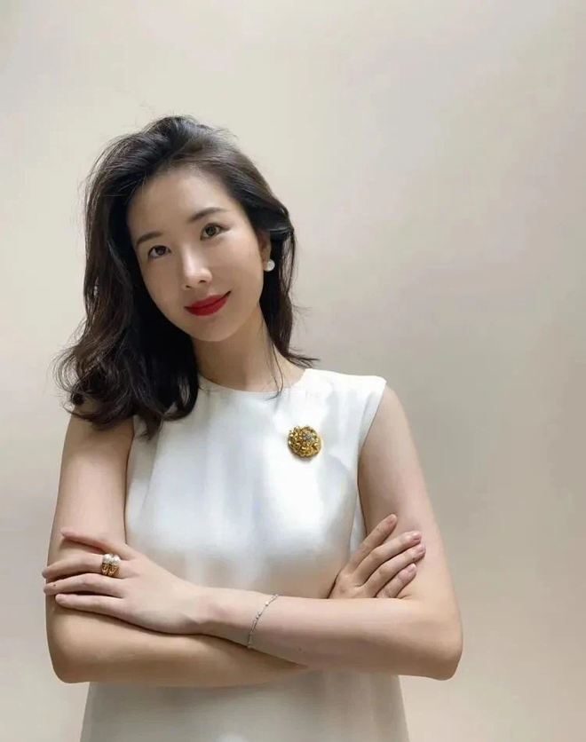 Nhan sắc vợ chủ tịch Taobao trong ống kính người qua đường có còn chuẩn khí chất phu nhân tổng tài?-5