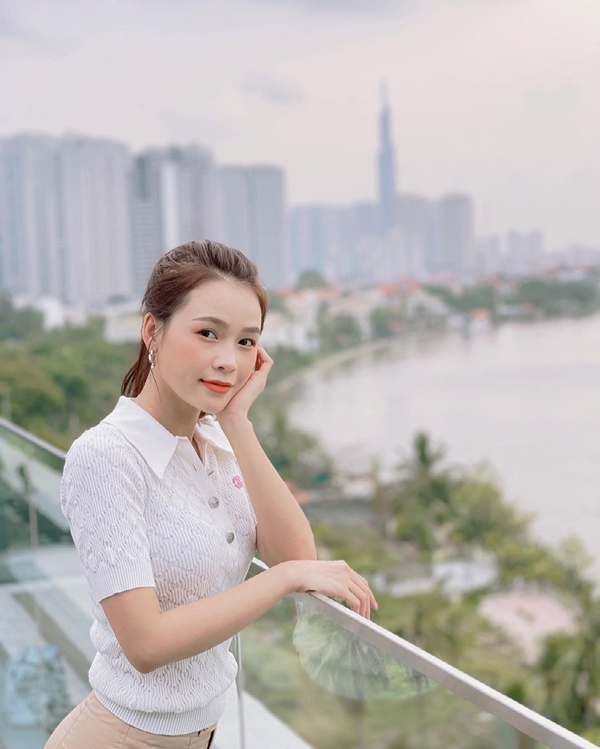 Mãn nhãn với 4 cách buộc tóc của sao Việt: Mùa hè áp dụng thì cực gọn mát, visual còn lên hương-9