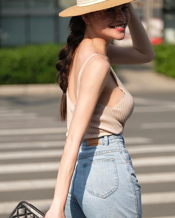 Mãn nhãn với 4 cách buộc tóc của sao Việt: Mùa hè áp dụng thì cực gọn mát, visual còn lên hương-17
