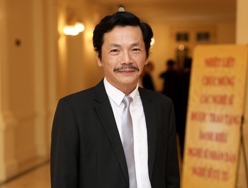 Ồn ào khán giả nuôi nghệ sỹ?: Nhiều nghệ sỹ không tiếng tăm, cuộc sống rất khổ, khán giả có bỏ tiền nuôi họ không?-2