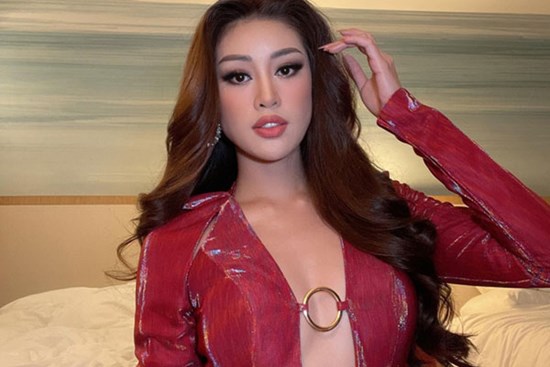 Khánh Vân thông minh thật, ngay từ cách makeup đã thể hiện rất rõ!