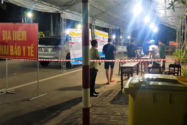 Đột nhập vào xã đang phong tỏa vì Covid-19 để đánh ghen, 6 người bị phạt 46 triệu đồng-1