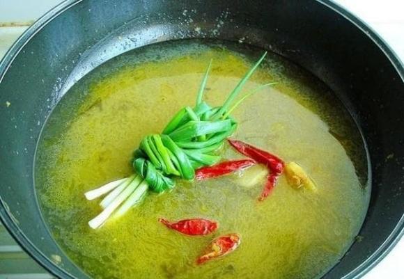 Thứ mà mùi tanh sợ nhất không phải là hành lá và gừng, mà là thứ này, thêm một ít khi nấu cá, cá thơm và ngon hơn-5