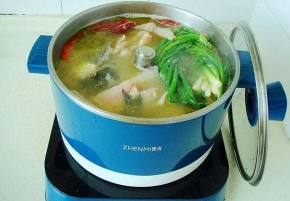 Thứ mà mùi tanh sợ nhất không phải là hành lá và gừng, mà là thứ này, thêm một ít khi nấu cá, cá thơm và ngon hơn-6