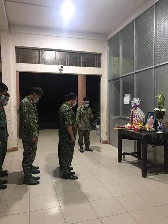 Mẹ mất không thể về chịu tang: Nhói lòng nơi tuyến đầu chống dịch-3
