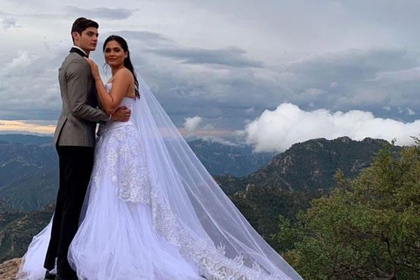 Á hậu 1 Miss Univese 2020 từng diện bộ quốc phục nhức nhối, hành trang chinh chiến chỉ hơn 10 bộ đồ-17