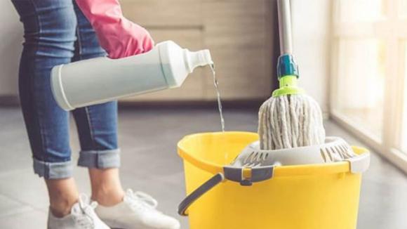 Mùa Covid: Cách tự chế nước lau sàn tại nhà để tiệt trùng virus, vừa thơm lại nói không với hóa chất độc hại”-1