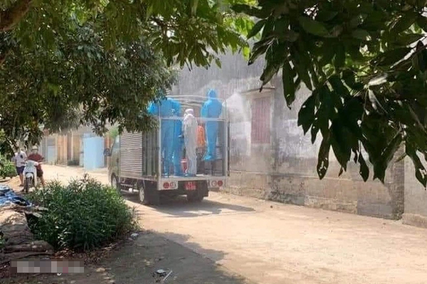 Lịch trình của 2 mẹ con mắc Covid-19 là F1 của BN 4128 ở Đà Nẵng: Đi đám cưới, ăn bánh tại tiệm, bán hàng ở nhà và gặp shipper-3