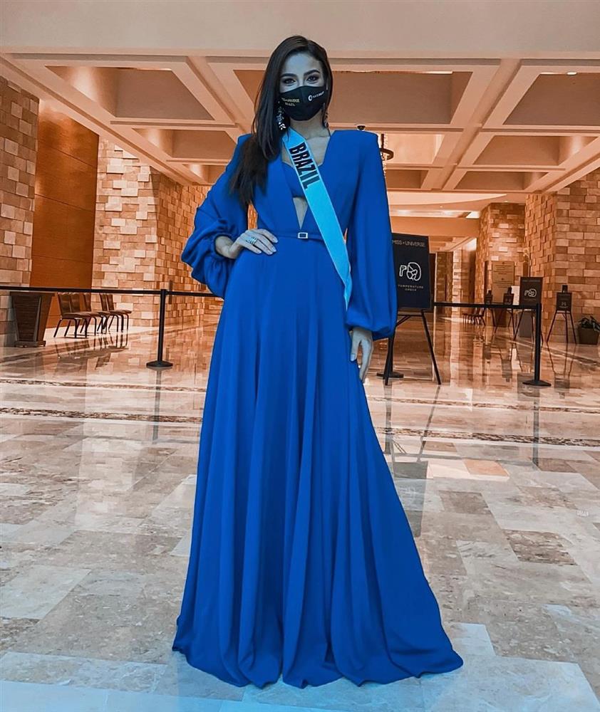 Á hậu 1 Miss Univese 2020 từng diện bộ quốc phục nhức nhối, hành trang chinh chiến chỉ hơn 10 bộ đồ-6