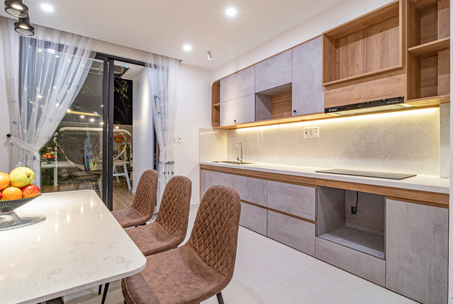 Có mảnh đất 75m2, vợ chồng Đà Nẵng xây nhà cực khéo: Trong nhà nghe tiếng nước chảy, ngoài vườn nghe tiếng chim hót-11