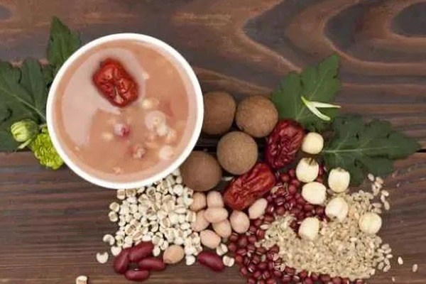 Từng cắt dạ dày, bị lao phổi, vợ chồng bác sĩ sống khỏe tới 80 tuổi nhờ 2 thứ này-1