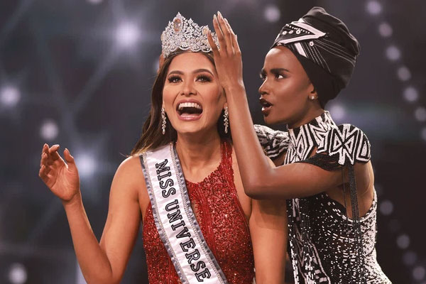 Hoa hậu Hoàn vũ Myanmar bị truy nã sau khi cầu cứu tại Chung kết Hoa hậu Hoàn vũ 2020-4