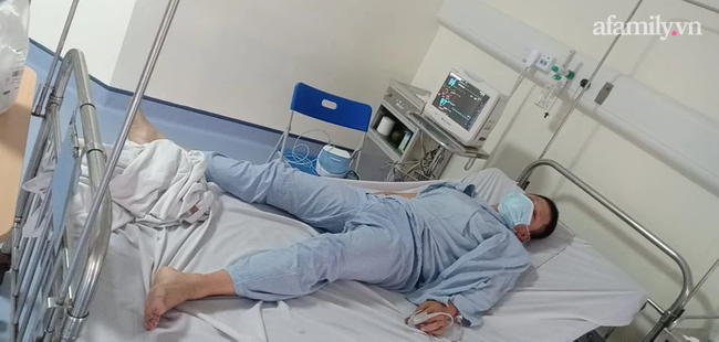 Tài xế taxi kể lại giây phút tử thần đối mặt với tên cướp trốn truy nã ở Hà Nội: Thoát chết nhờ tin nhắn của vợ-2