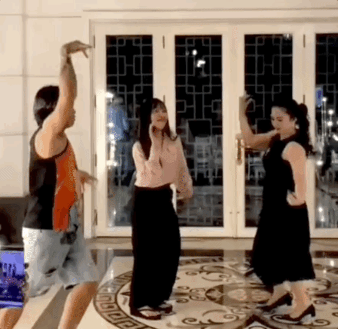 Clip: Đại gia Phương Hằng vui vẻ thể hiện khả năng vũ đạo ngoài đời, khác hẳn lúc gay gắt trên livestream-4
