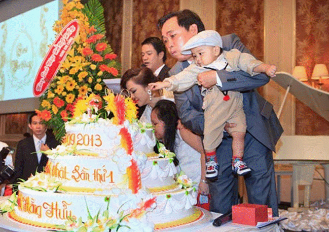 Con trai bà Phương Hằng mới 1 tuổi đã được di chúc cả nghìn tỷ đồng, bố mẹ giàu nhờ kinh doanh nhưng lại dạy con đầy bất ngờ-5