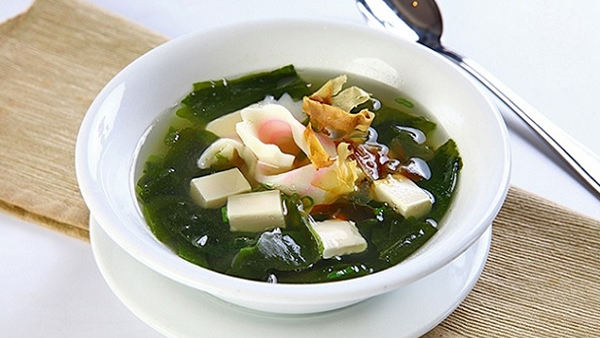 Canh rong biển khô bổ dưỡng, thanh mát cho ngày hè nóng nực-1