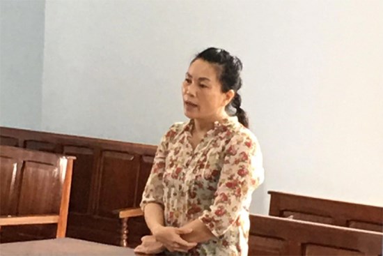 Vợ thuê người chém chồng thương tích 37% vì nghi có bồ nhí