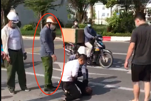 Lộ diện người giúp tài xế taxi khống chế tên trốn nã: Thấy người gặp nạn thì tôi giúp thôi-2