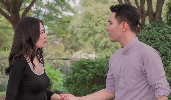 Không kịp về nhìn mặt mẹ lần cuối, chồng tôi hối hận đau khổ và tuyên bố nghỉ việc làm cả gia đình lao đao-1