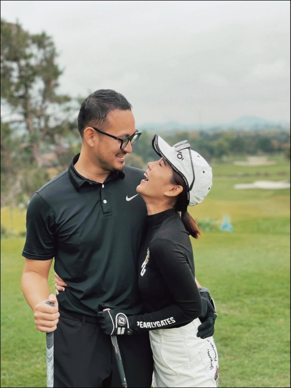 Làm vợ CEO nổi tiếng, MC Thu Hoài càng đảm đang hơn, nhìn món sữa chua bơ đãi chồng là thấy xuất sắc rồi-2