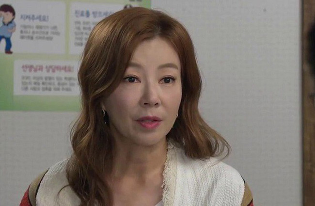 Từ ngày về làm dâu mẹ chồng đã dặn đừng yêu nó quá, để rồi khi hôn nhân tan vỡ bà đưa tôi thứ bất ngờ-2