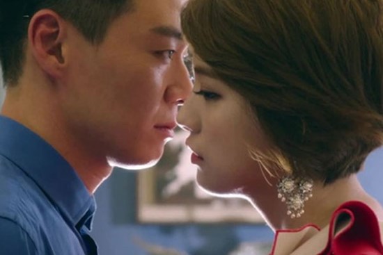 Nghỉ việc ở nhà chăm con để vợ đi làm lương trăm triệu, tôi nếm đủ nhục nhã, bẽ bàng