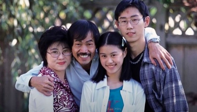 Tài tử Tuyệt đỉnh Kungfu: Tuổi 71 sức khỏe suy yếu, bệnh tật đầy người, râu tóc bạc trắng-5