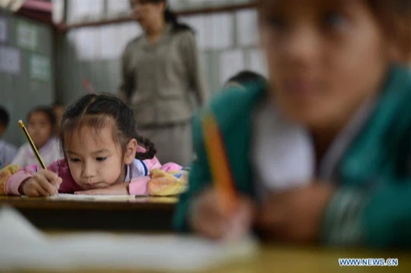 Dạy con tiết kiệm chứ không phải tằn tiện, nếu trẻ có những biểu hiện này tương lai rất khó tiến xa, bố mẹ tuyệt đối đừng xem thường-3