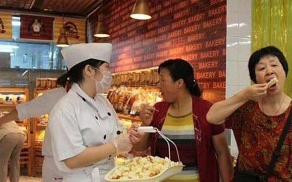 Dạy con tiết kiệm chứ không phải tằn tiện, nếu trẻ có những biểu hiện này tương lai rất khó tiến xa, bố mẹ tuyệt đối đừng xem thường-6