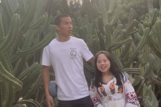 Chàng trai 1m8 lấy vợ cao 1m2: Ngoài chuyện tình đẹp, câu chuyện về chiều cao nấm lùn của cô gái khiến nhiều cha mẹ phải lưu ý-2