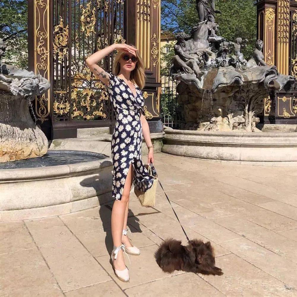 Mùa Hè định sắm váy hoa thì phải ghim ngay 4 tips này để tìm được kiểu váy ưng ý nhất-10