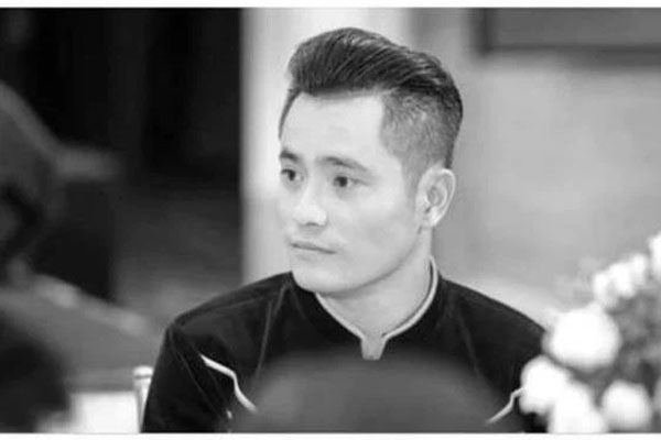 Hé lộ thông tin và địa điểm diễn ra tang lễ của NTK Nhật Dũng, loạt nghệ sĩ sắp xếp đi về tiễn đưa-3