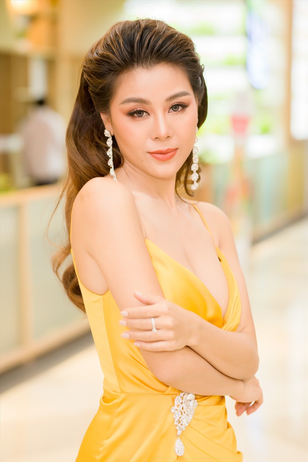 Nam Thư lên tiếng xin lỗi vì quảng cáo tiền ảo, giải thích không hay biết vì do quản lý đăng bài?-2