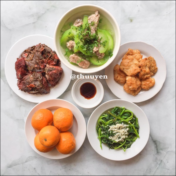 Biết nấu ăn từ năm 8 tuổi, sinh viên&nbsp;Hải Dương vào bếp cả tuần không lặp&nbsp;món, nhìn mâm cơm gia đình 3 thế hệ ai cũng trầm trồ-6