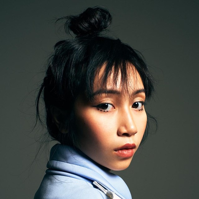 Chân dung Mỹ Anh - con gái diva Mỹ Linh: Táo bạo khoe vòng 3 ở tuổi 19, đanh đá trong mắt chị gái cùng cha khác mẹ-6