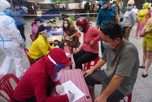 Đà Nẵng ghi nhận thêm 1 ca Covid-19 mới: Là nữ công nhân từng về Huế ăn đám giỗ, làm căn cước-2