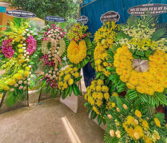 Sao Việt xót xa đến tiễn biệt, người thân tiết lộ ngày tháng cuối đời của NTK Nhật Dũng-4