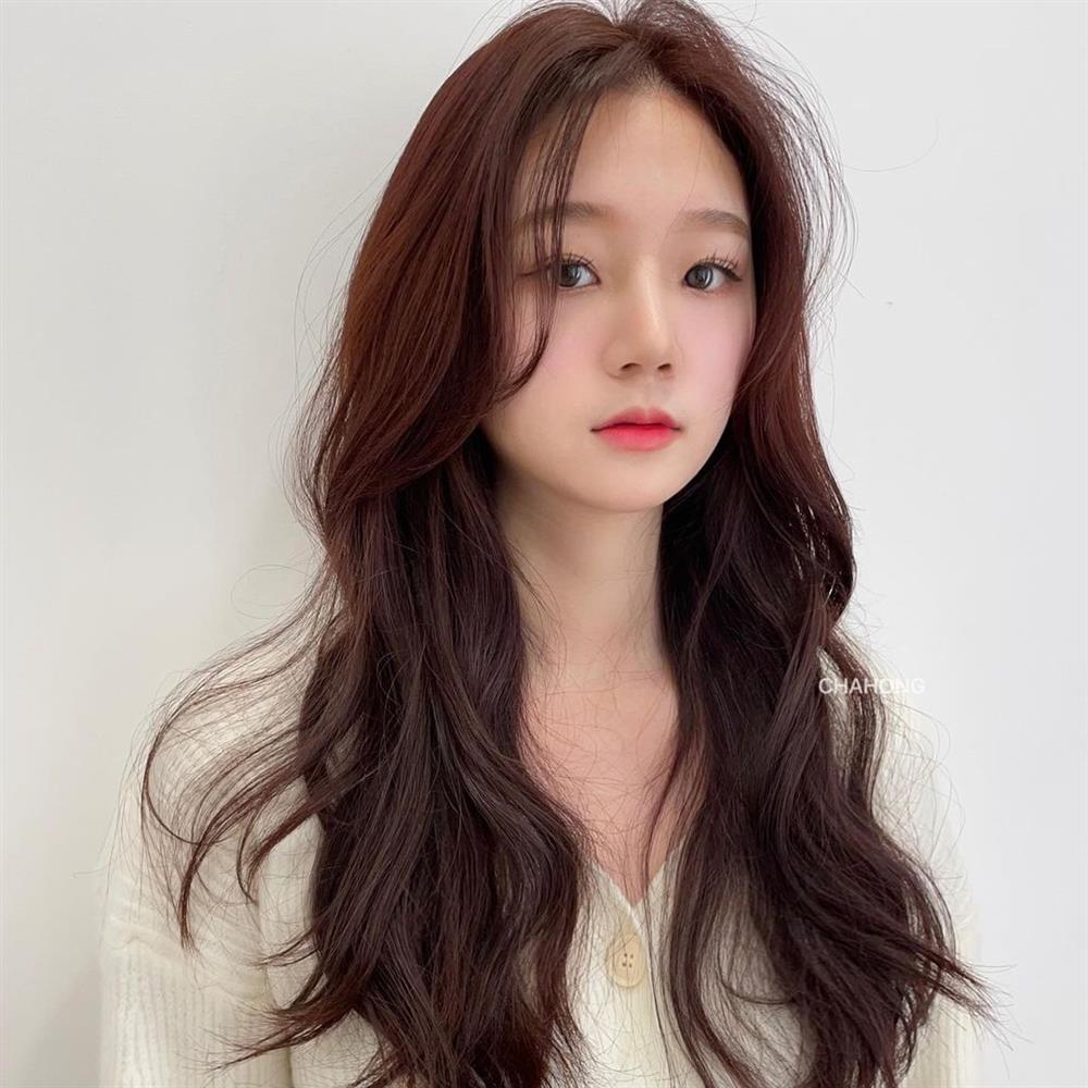 2 kiểu tóc uốn siêu đẹp mà không sợ già và còn chẳng mất nhiều thời gian chăm sóc-5