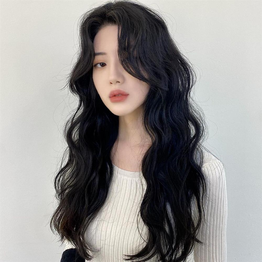 2 kiểu tóc uốn siêu đẹp mà không sợ già và còn chẳng mất nhiều thời gian chăm sóc-7