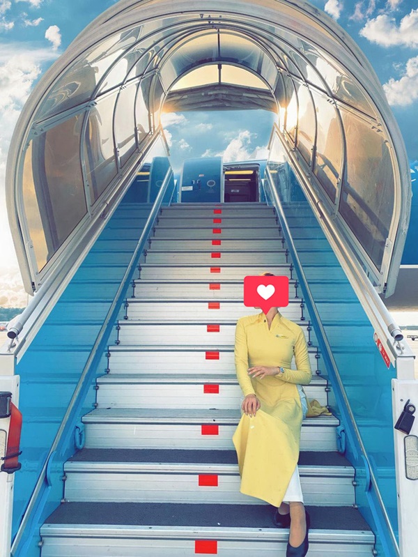 Tiếp viên trưởng của Vietnam Airlines bị chỉ trích nặng nề vì chê khu cách ly đơn sơ, ví von bị đối xử như tội phạm-2