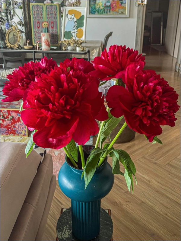 Căn penhouse triệu đô của NTK Lý Quí Khánh đẹp mỹ mãn như một bức tranh, bốn mùa ngập tràn cỏ cây, hoa lá xịn sò-4