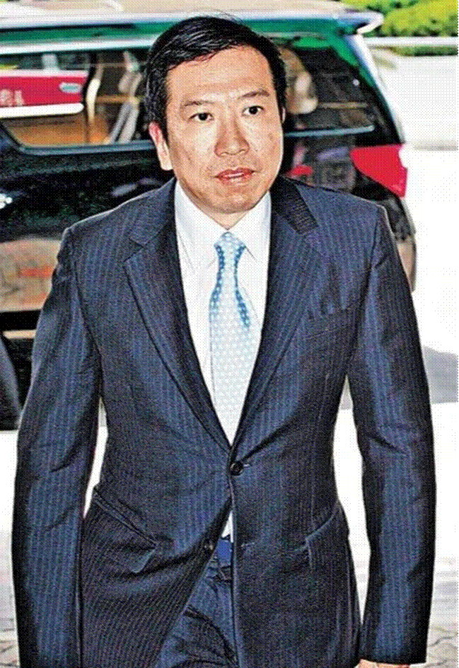 Đau đớn vì chồng mất tích, nữ tỷ phú giàu nhất châu Á lao vào cuộc tình với thầy phong thủy cùng màn giăng bẫy mưu mô đoạt&nbsp;13 tỷ đô-5