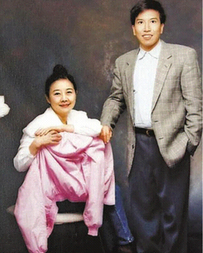 Đau đớn vì chồng mất tích, nữ tỷ phú giàu nhất châu Á lao vào cuộc tình với thầy phong thủy cùng màn giăng bẫy mưu mô đoạt 13 tỷ đô-6