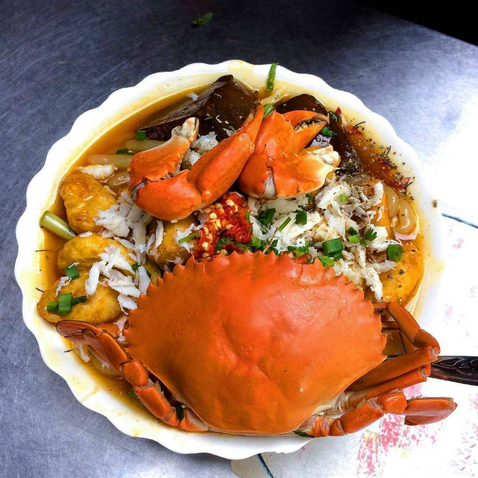 Quán bánh canh cua vỉa hè ngon nức tiếng, bát đắt nhất lên đến 200.000 đồng-2