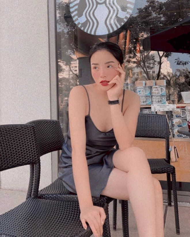 5 kiểu váy hai dây được mỹ nhân Việt ưa chuộng: Dễ tìm mua nhưng hiệu quả tôn dáng không phải dạng vừa!-9