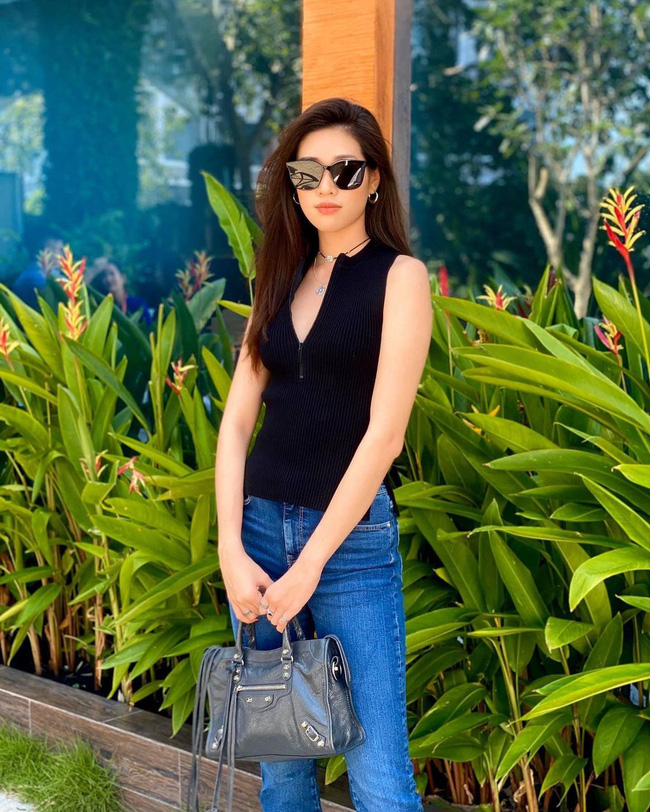Style đời thường của Khánh Vân trái ngược hẳn với phong cách lồng lộn khi nàng hậu đi thi Miss Universe-12