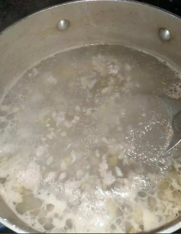 Bật mí cách nấu canh rong biển thịt bằm không tanh, lại ngon ngọt, thanh mát trong những ngày hè oi bức-4
